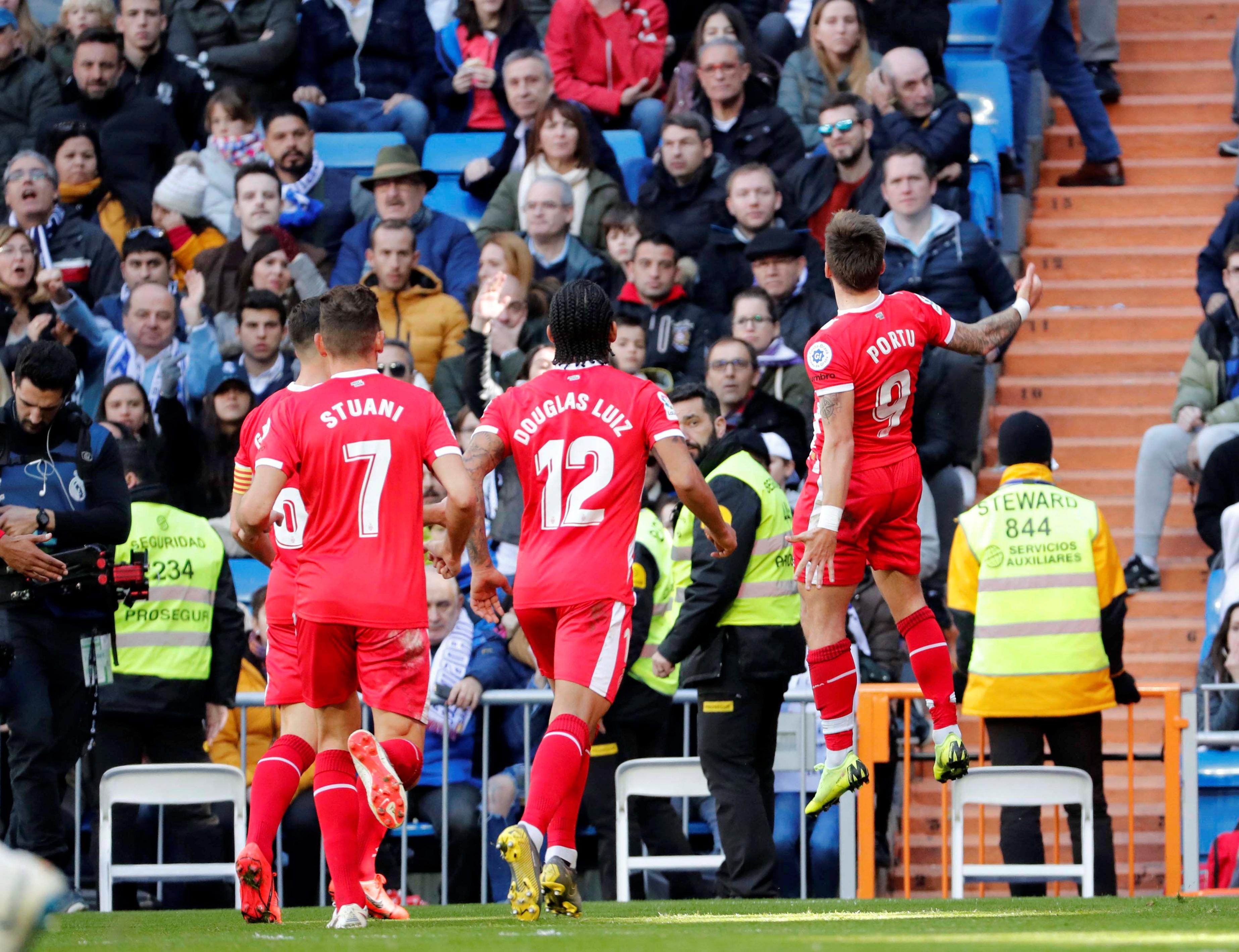 该地区多方 该地区多方